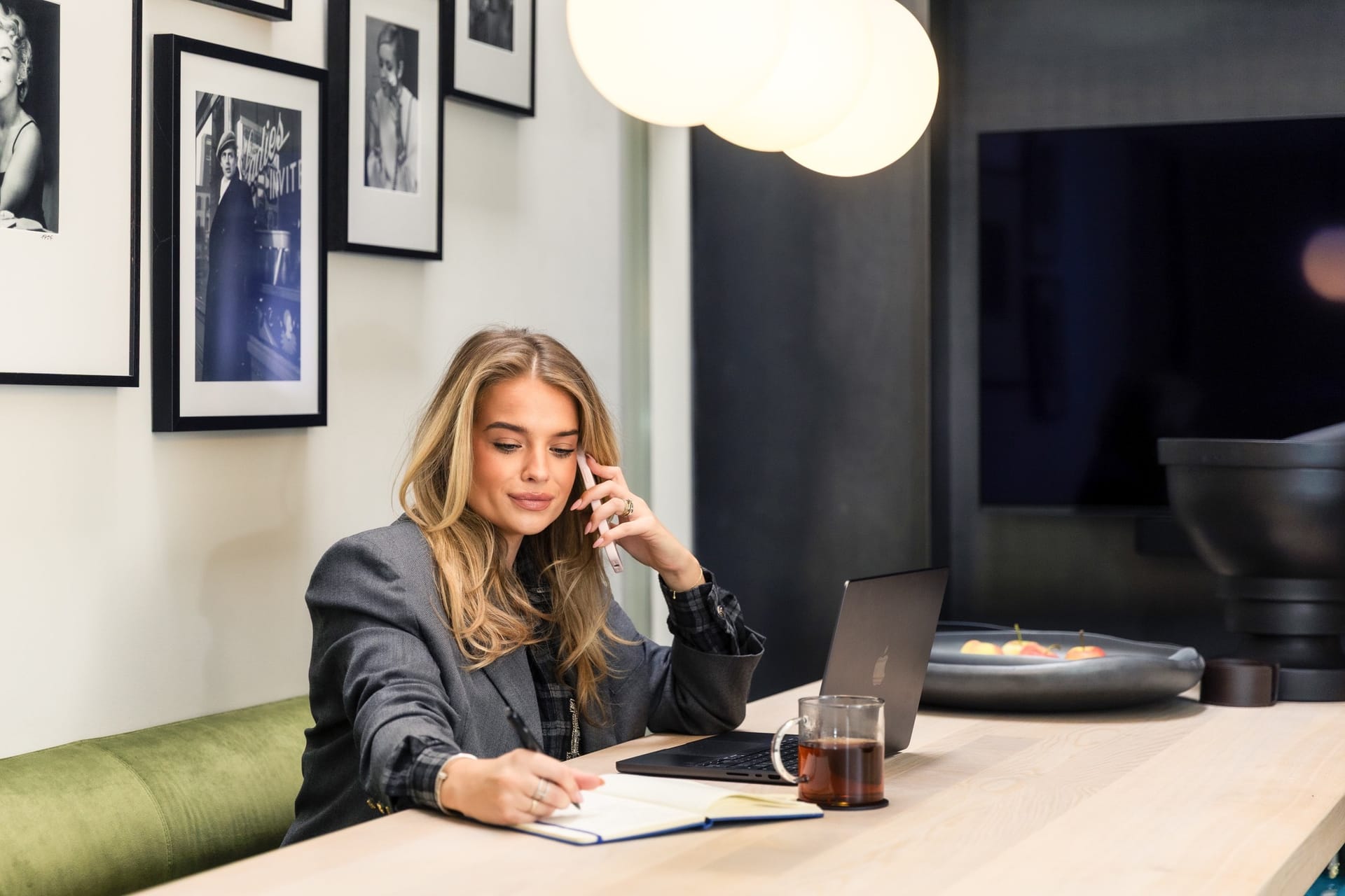 Het Holland Housing team staat voor je klaar